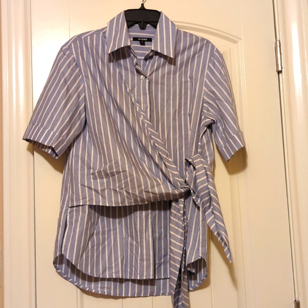 Kal Rieman asymmetrical front tie shirt size M